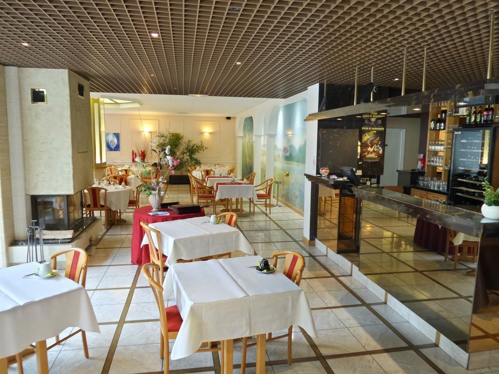 Jura Hotel Restaurant Le Panoramic Saint-Claude Exterior photo