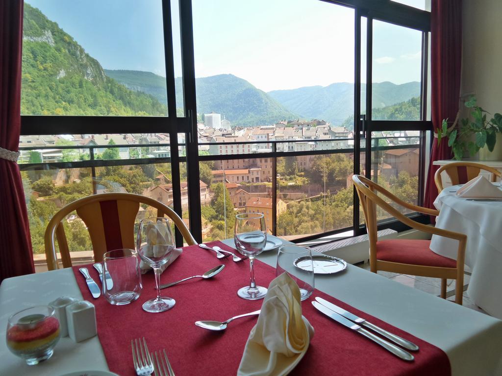 Jura Hotel Restaurant Le Panoramic Saint-Claude Exterior photo